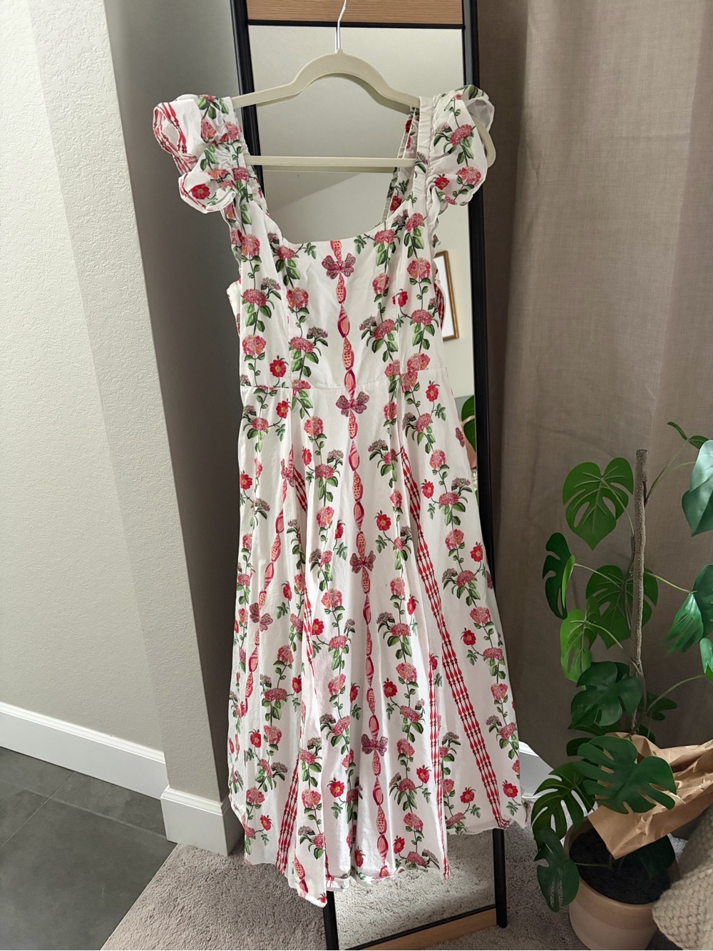 Hill House Margot Dress in red shell vine stripe size medium